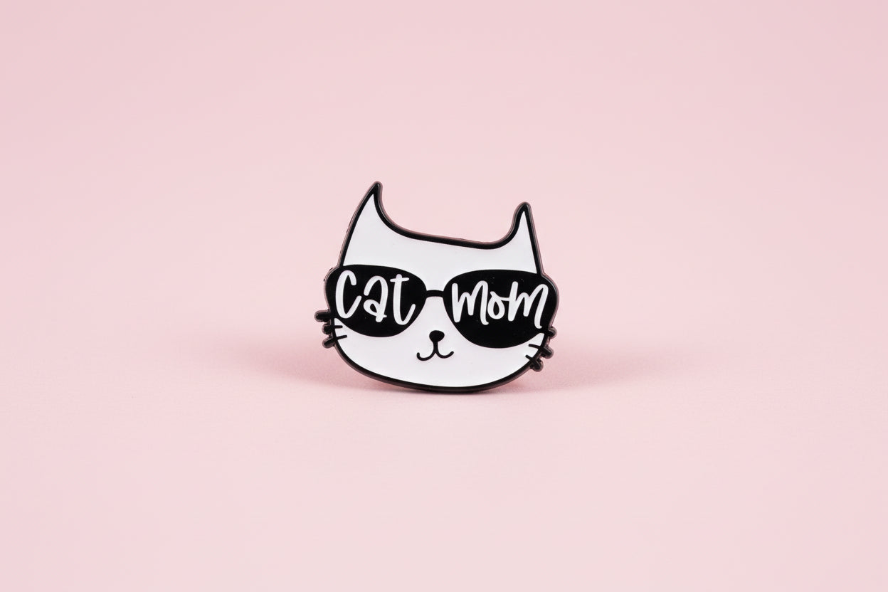 Pin ”Cat Mom”