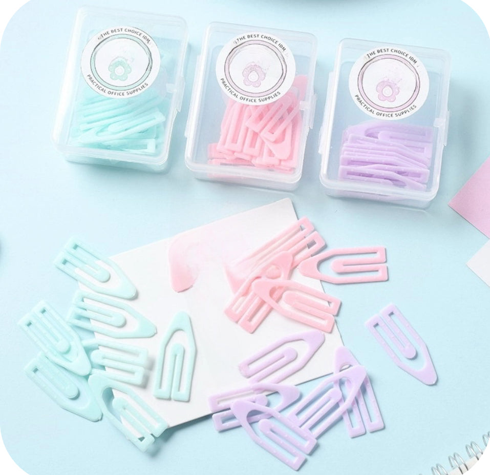 Gem, nålar och häftapparat -set