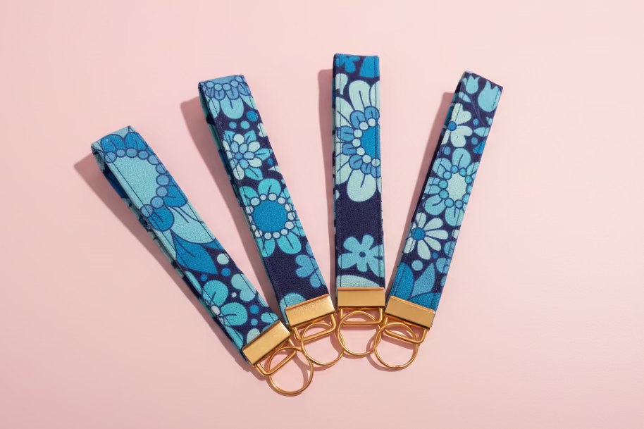 Nyckelband Blåa Blommor