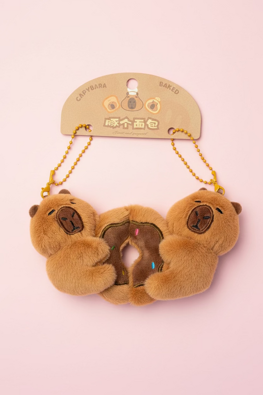 Magnetisk Nyckelring Kawaii - Söta capybaras med Dounut