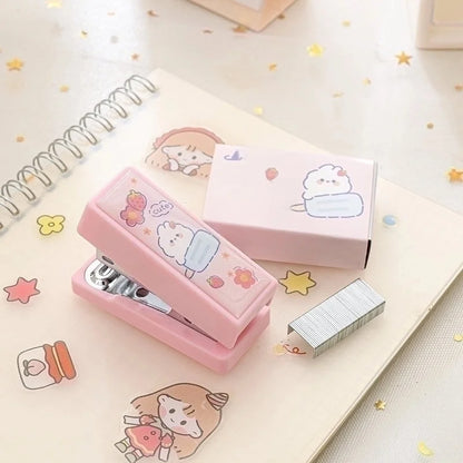 Kawaii Mini Häftapparat - Söt och Praktisk Stationery för Skola & Kontor
