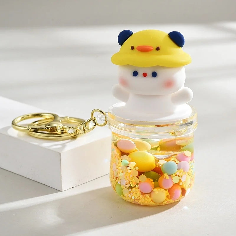 Nyckelring Kawaii Nalle med Gul Hatt och Färgglada Kulor - Söt Accessoar